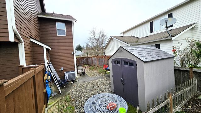 13617 68th Avenue Ct E, Puyallup, WA 98373