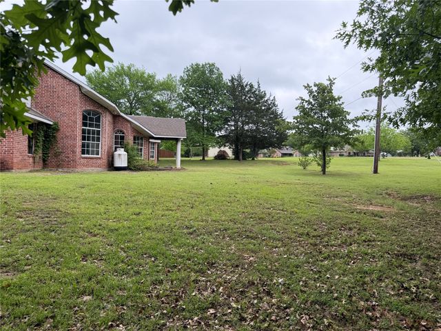 4855 Woodlawn Road, Sherman, TX 75090