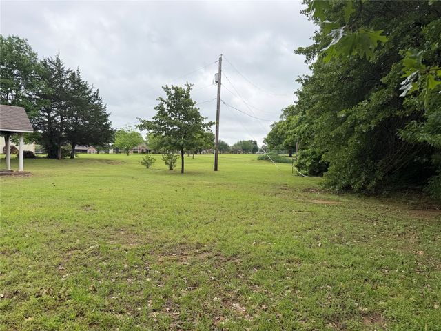 4855 Woodlawn Road, Sherman, TX 75090