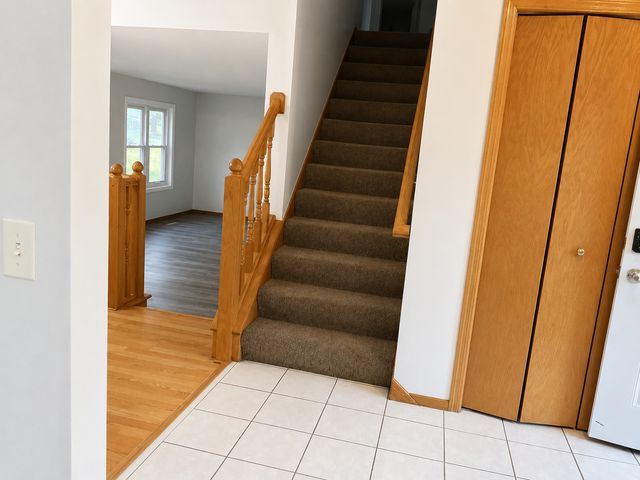 7362 51st Street N, Oakdale, MN 55128