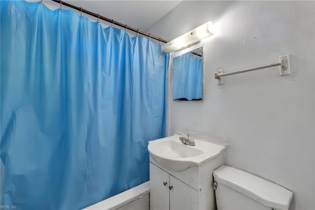 716 Grove ST, Hampton, VA 23664
