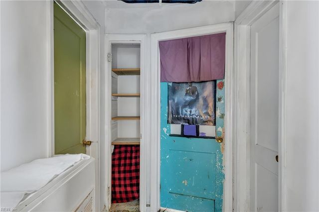 716 Grove ST, Hampton, VA 23664