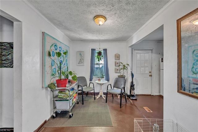 716 Grove ST, Hampton, VA 23664