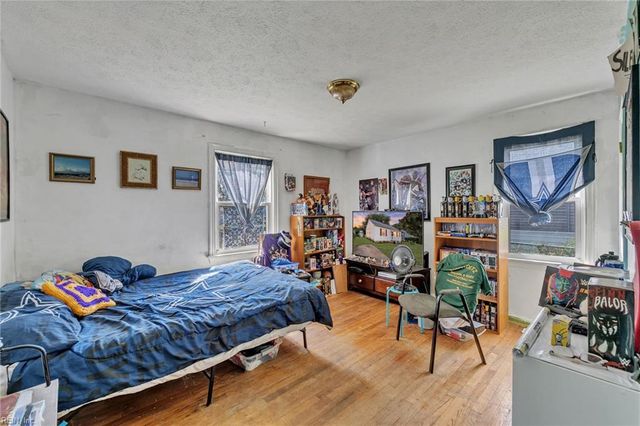 716 Grove ST, Hampton, VA 23664