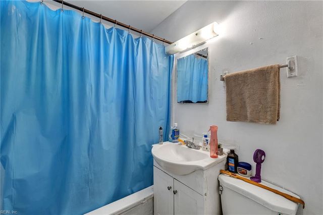 716 Grove ST, Hampton, VA 23664