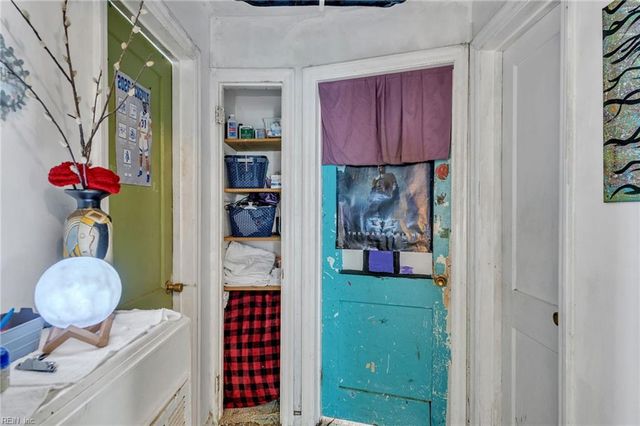 716 Grove ST, Hampton, VA 23664