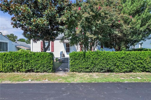 716 Grove ST, Hampton, VA 23664