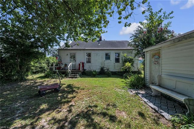 716 Grove ST, Hampton, VA 23664