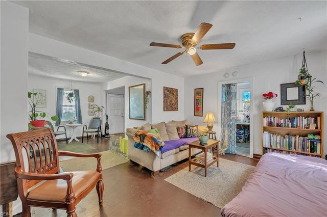 716 Grove ST, Hampton, VA 23664