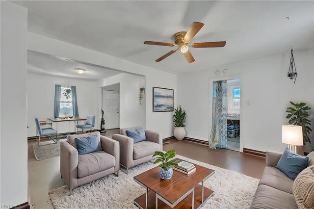 716 Grove ST, Hampton, VA 23664