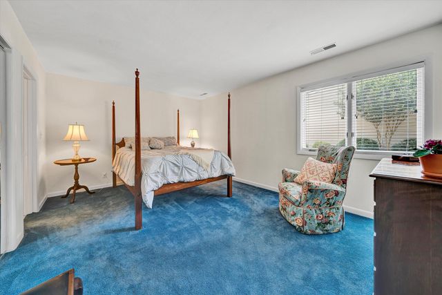 411 Windward DR SW 411, Roanoke, VA 24018