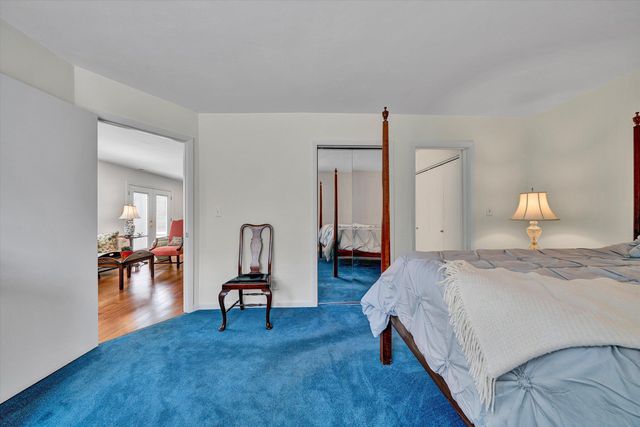 411 Windward DR SW 411, Roanoke, VA 24018