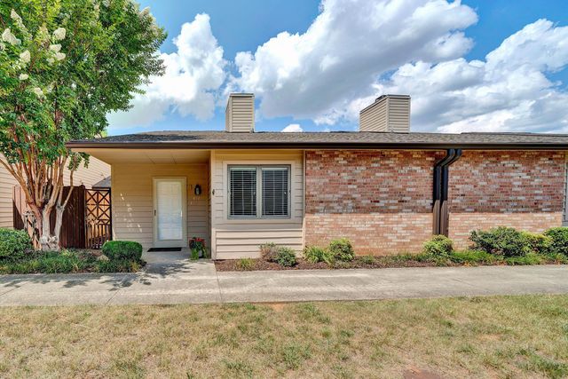 411 Windward DR SW 411, Roanoke, VA 24018