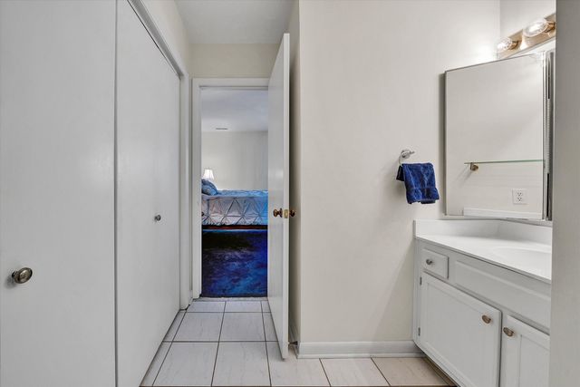 411 Windward DR SW 411, Roanoke, VA 24018