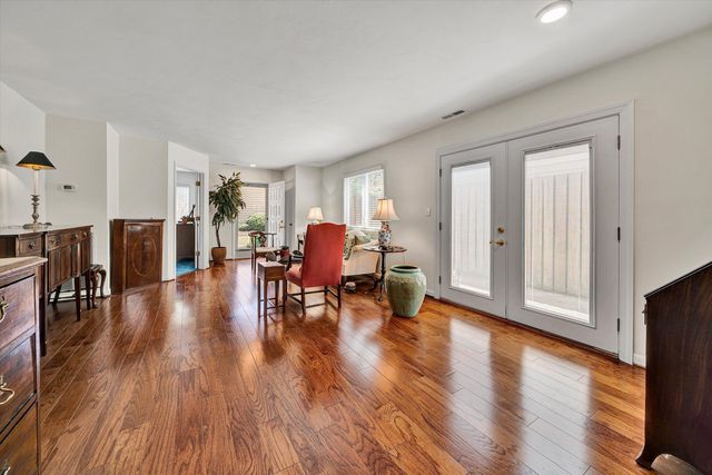 411 Windward DR SW 411, Roanoke, VA 24018