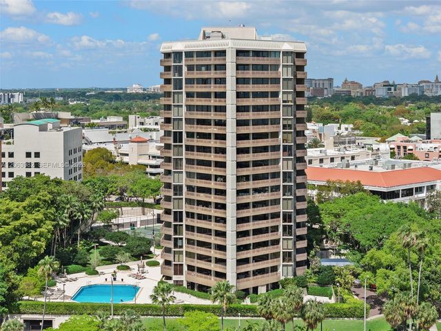 2901 S Bayshore Drive 8E, Coconut Grove, FL 33133