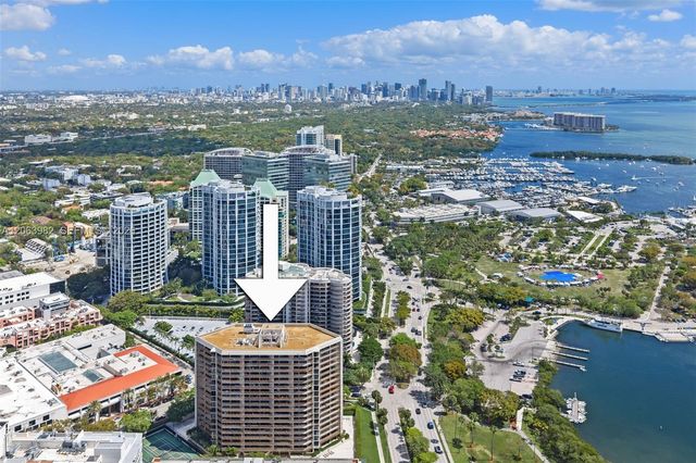 2901 S Bayshore Drive 8E, Coconut Grove, FL 33133