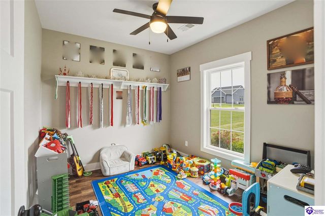 62 Martha Miles Ct, Brandenburg, KY 40108