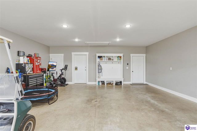 62 Martha Miles Ct, Brandenburg, KY 40108