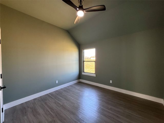 209 Reliance Road, Godley, TX 76044
