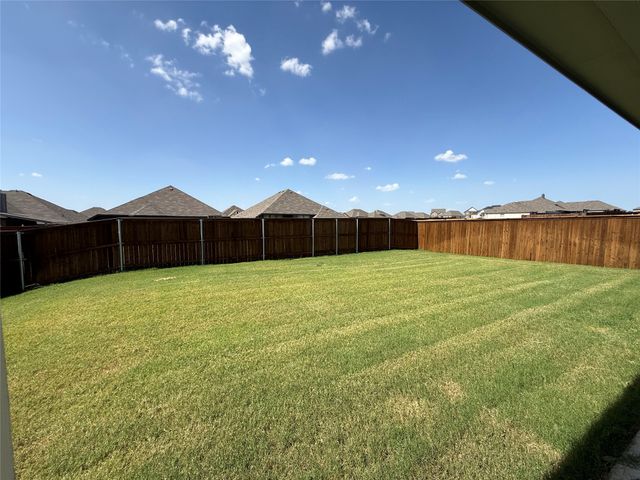 209 Reliance Road, Godley, TX 76044