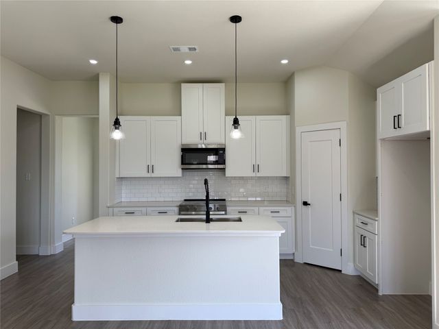 209 Reliance Road, Godley, TX 76044