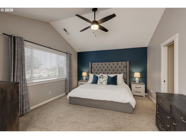 4889 WHITEWATER St, Salem, OR 97305