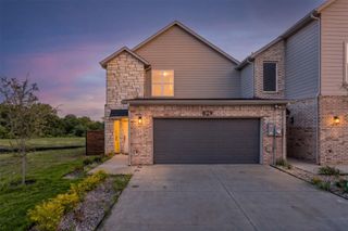 825 Premier Parkway, Grand Prairie, TX 75051