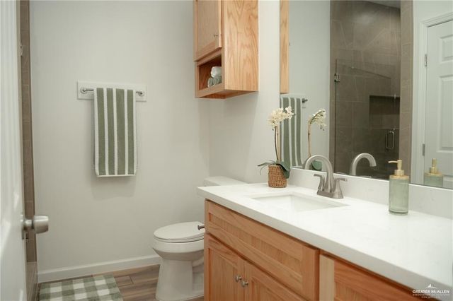 2105 E Viviana Street 4, Edinburg, TX 78542