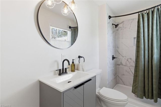 1015 Gales Avenue, Winston-salem, NC 27103