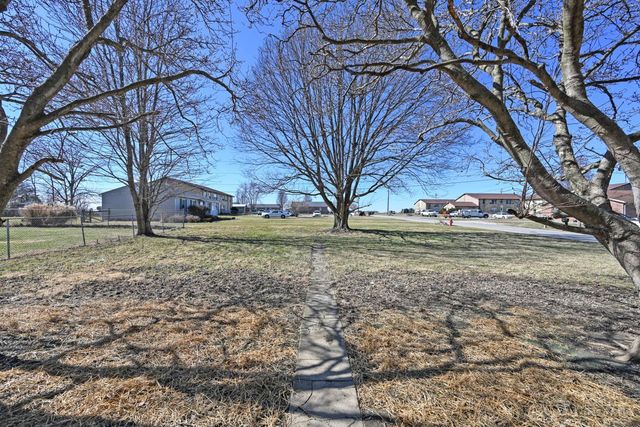 400 S Brookville Street, West College Corner, IN 47003