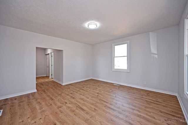 400 S Brookville Street, West College Corner, IN 47003