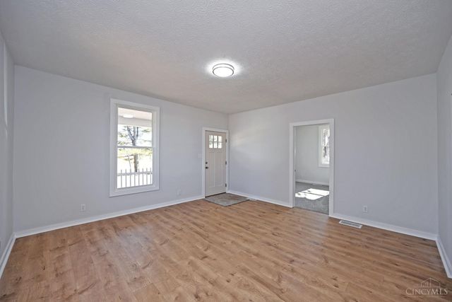 400 S Brookville Street, West College Corner, IN 47003