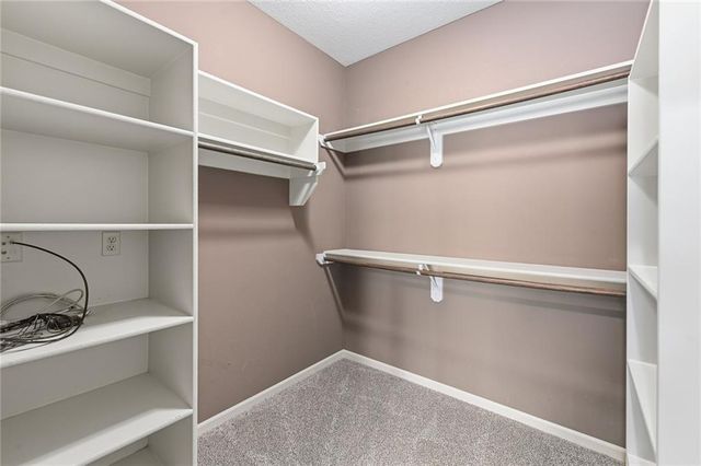 1500 Whispering Ridge, Pleasant Hill, MO 64080