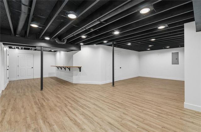 1500 Whispering Ridge, Pleasant Hill, MO 64080