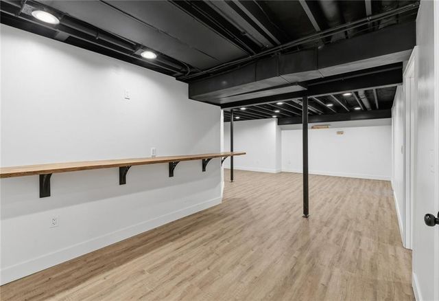 1500 Whispering Ridge, Pleasant Hill, MO 64080