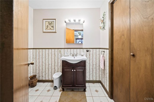 7034 State Route 31, Cicero, NY 13039