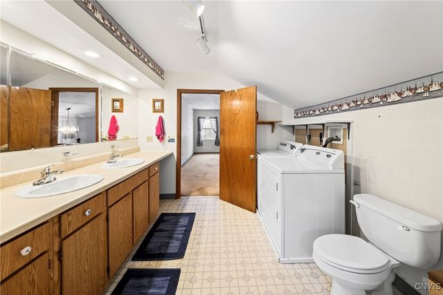 7034 State Route 31, Cicero, NY 13039