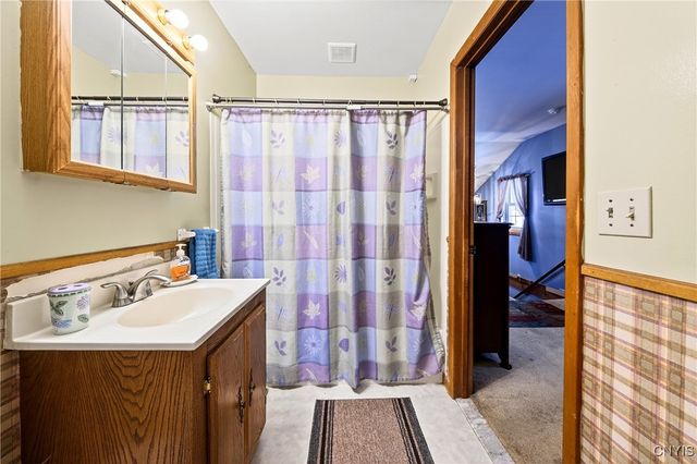 7034 State Route 31, Cicero, NY 13039