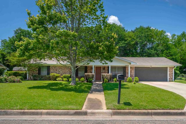 1817 Beth Dr., Longview, TX 75605