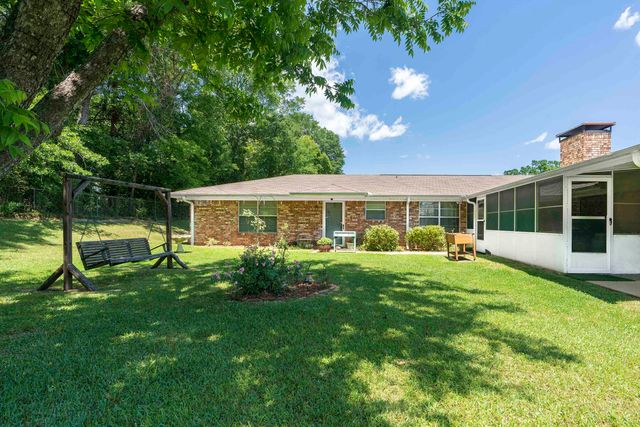 1817 Beth Dr., Longview, TX 75605