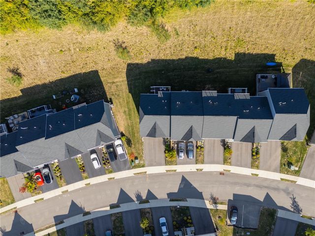 452 Greenwood Dr, North Strabane, PA 15317