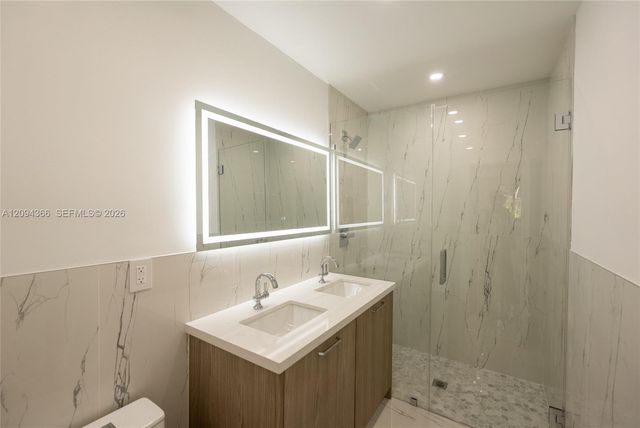 14515 Mahogany Court, Miami Lakes, FL 33014