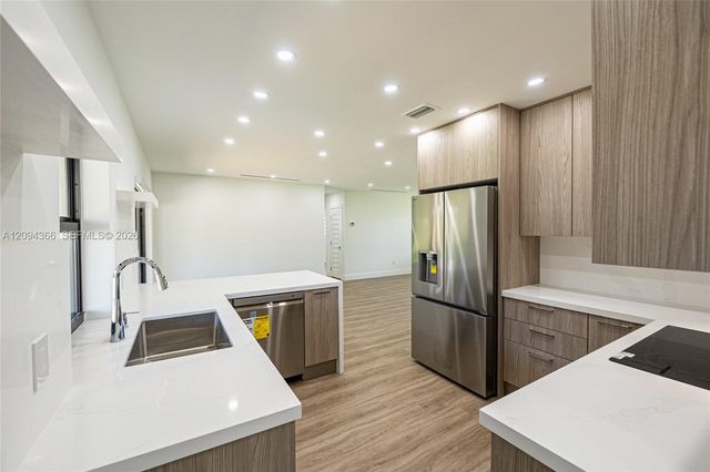 14515 Mahogany Court, Miami Lakes, FL 33014