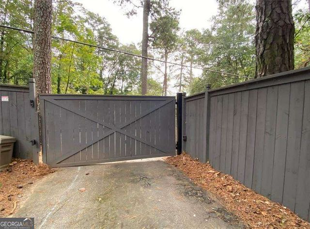 866 Buckner Road SE, Mableton, GA 30126