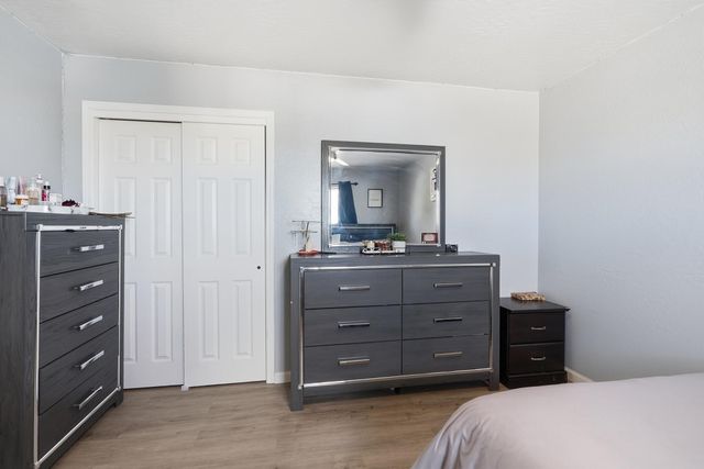 705 6th Street NE, Rio Rancho, NM 87124