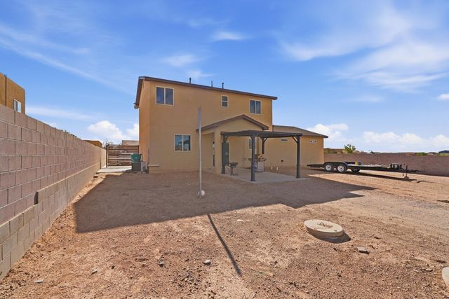 705 6th Street NE, Rio Rancho, NM 87124