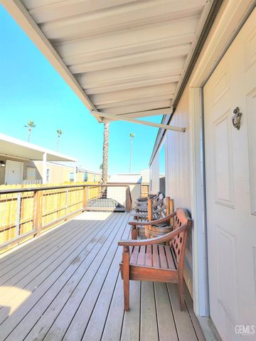 258 Mary Kay Ln, Bakersfield, CA 93308