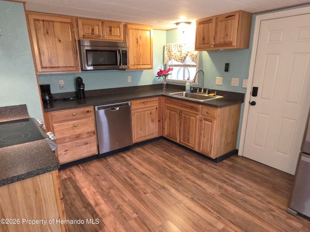 12331 Fairway Avenue, Brooksville, FL 34613