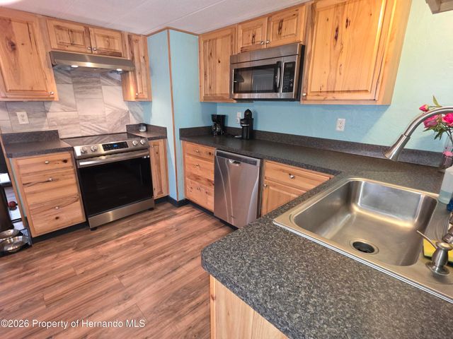 12331 Fairway Avenue, Brooksville, FL 34613